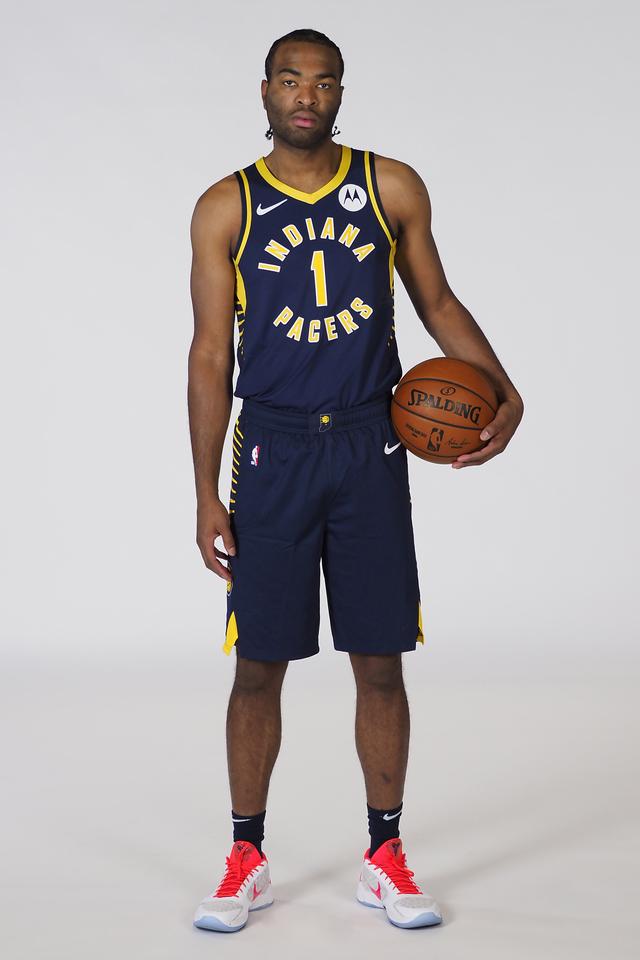 乔治选择暂 乔治选择暂