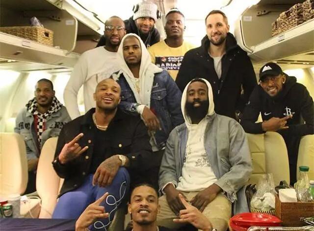 对一名进攻 对一名进攻