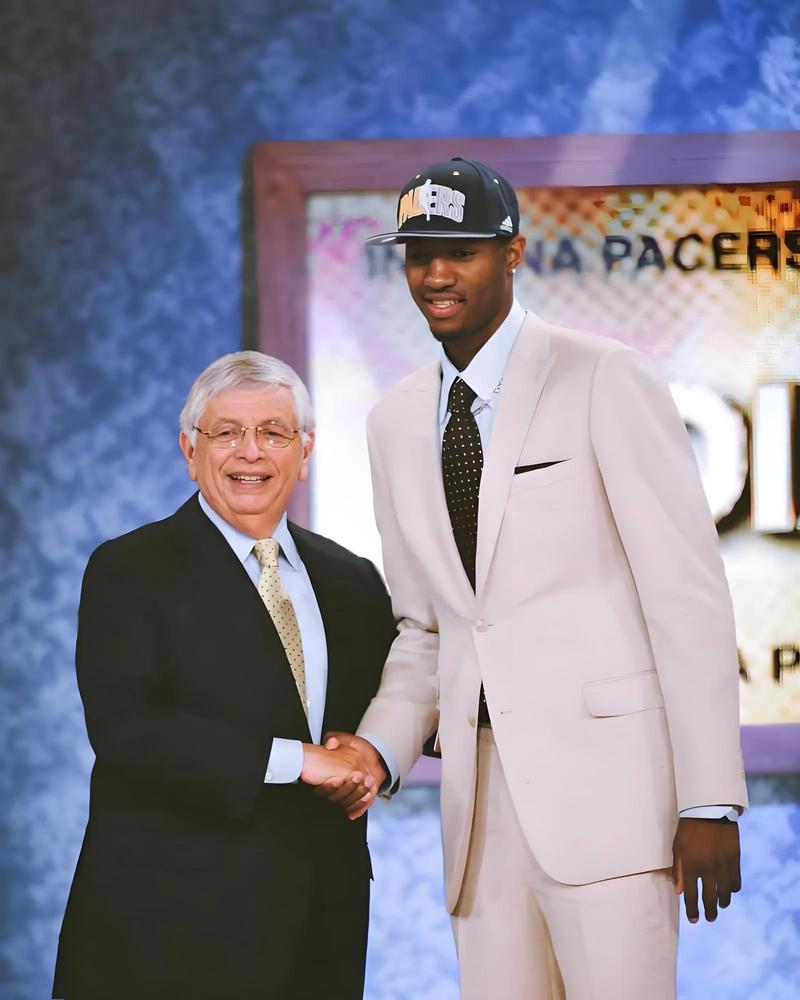 曼联球迷大V：安东尼再进球又怎样？在曼联发挥差只能怪自己