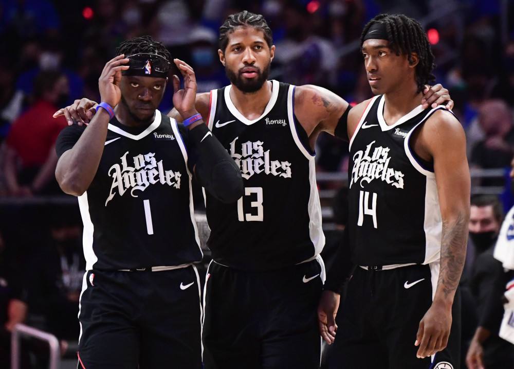 等打野靠近 等打野靠近